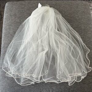 Symphony Bridal Ivory Veil with Comb